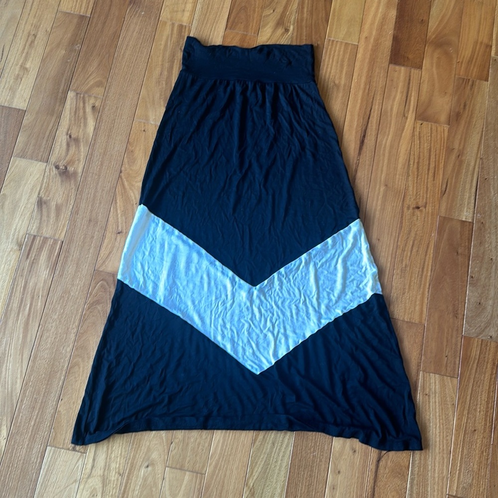 Chevron Maxi skirt